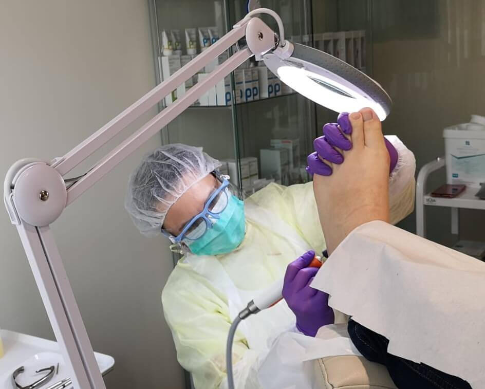 Foot care and treatment services at Merimetsa Health Centre, located at Paldiski mnt 68a, 10617 Tallinn. We offer foot care for clients of all ages, including care for problematic feet as well as relaxing foot treatments. Our treatments are professional.